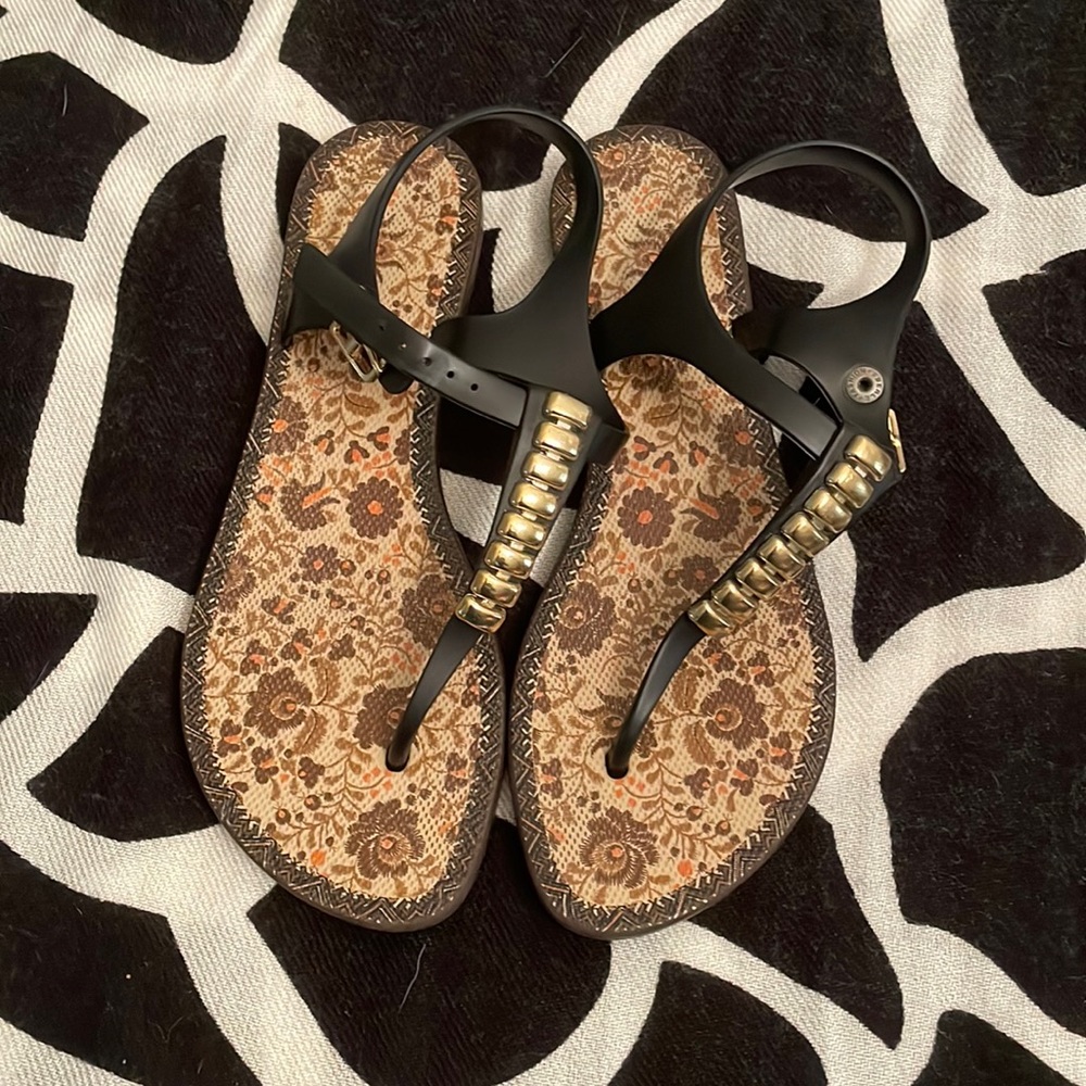Grendene Flip Flops Floral Gold Hardware